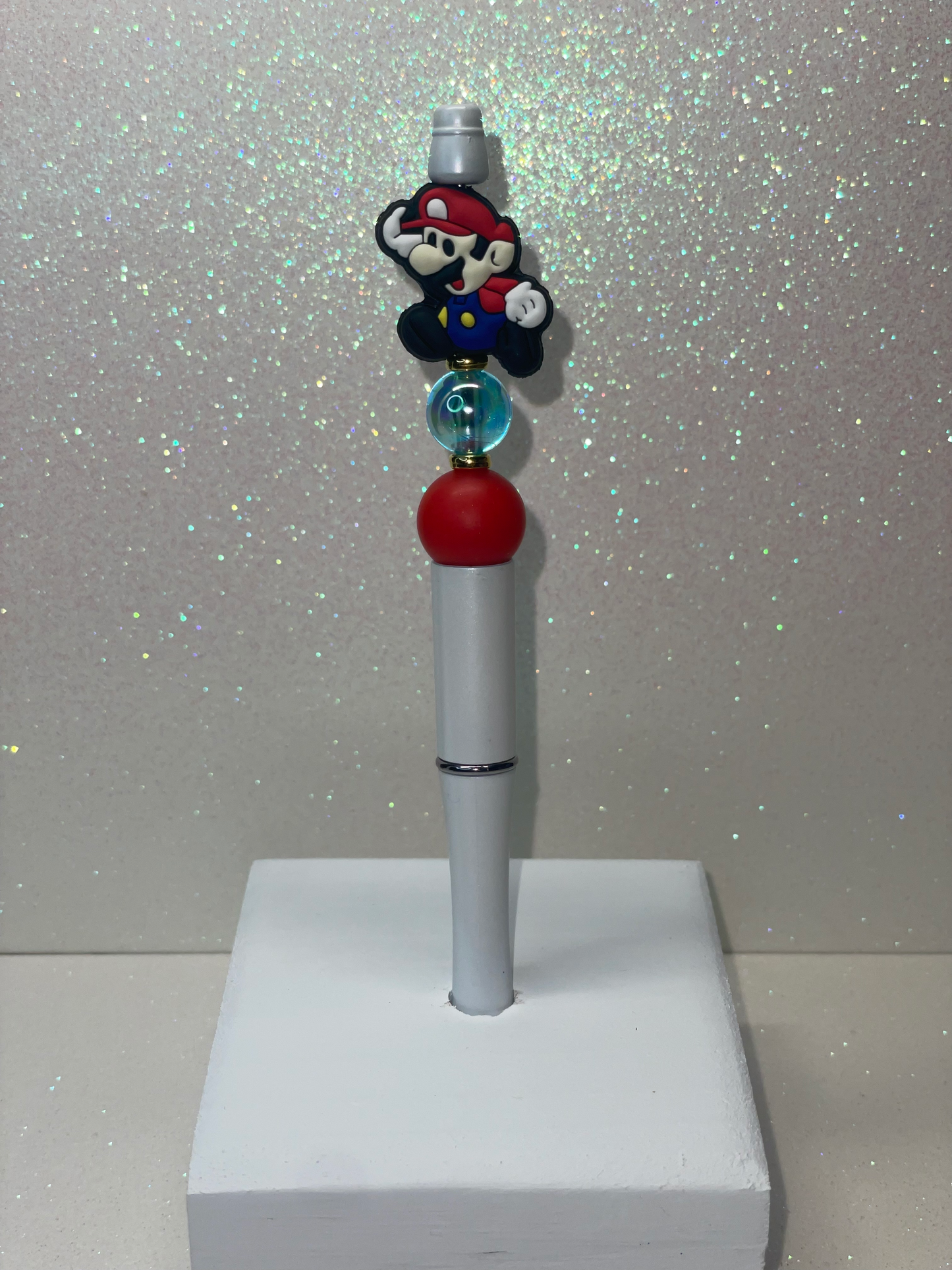 Mario white pen