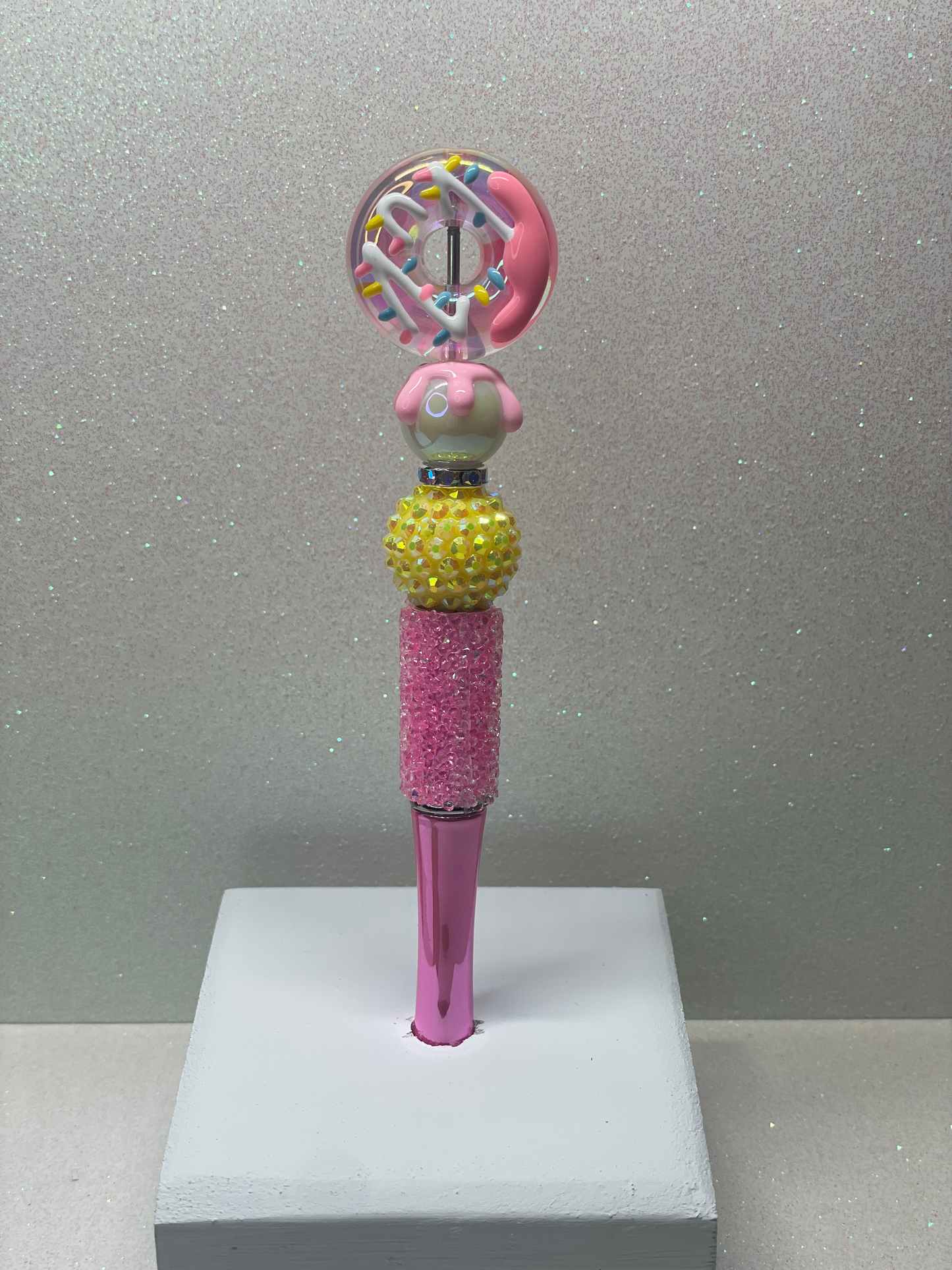 3D Donut pink rhinestone pen