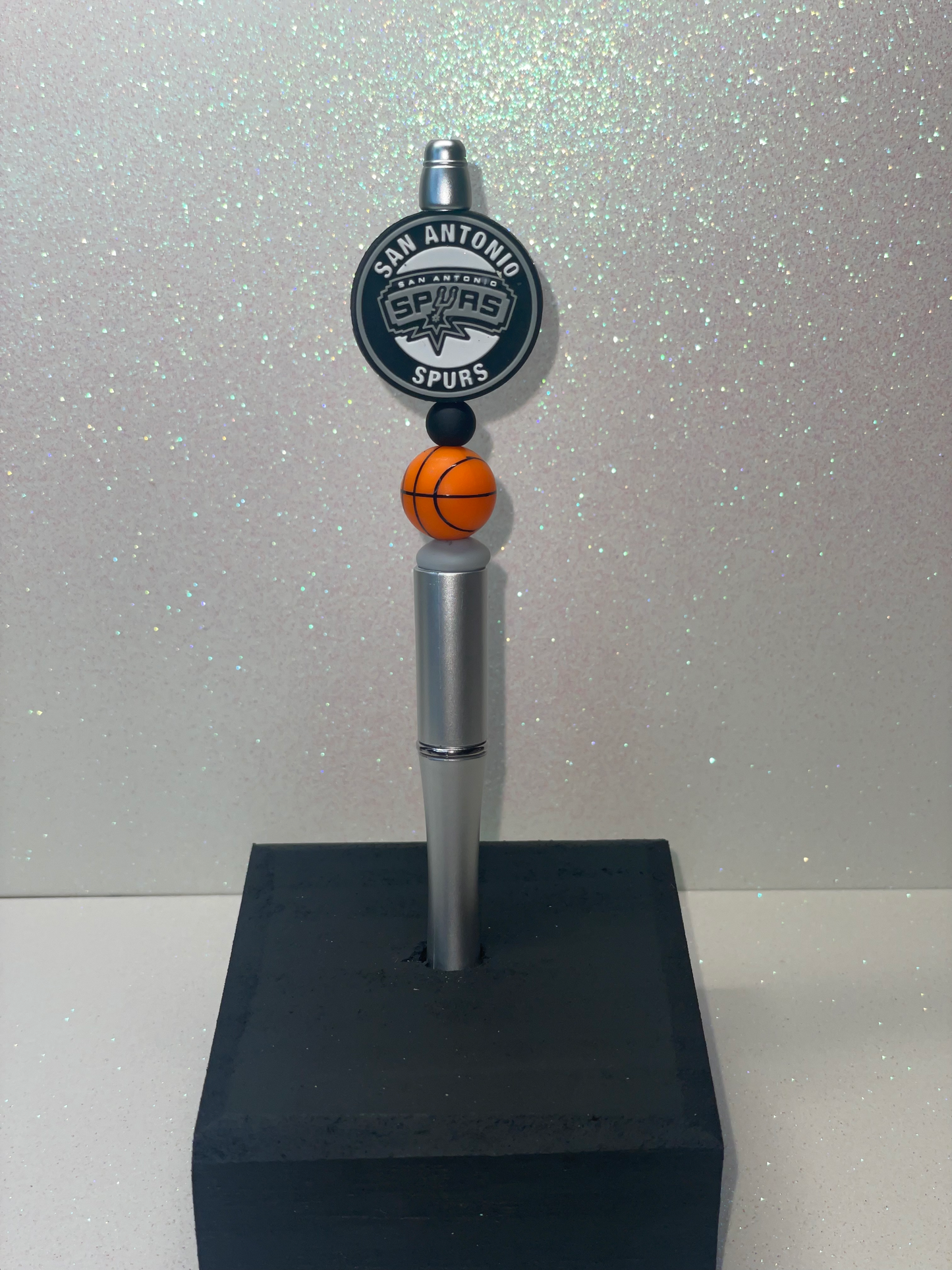 SA Spurs basketball silver pen