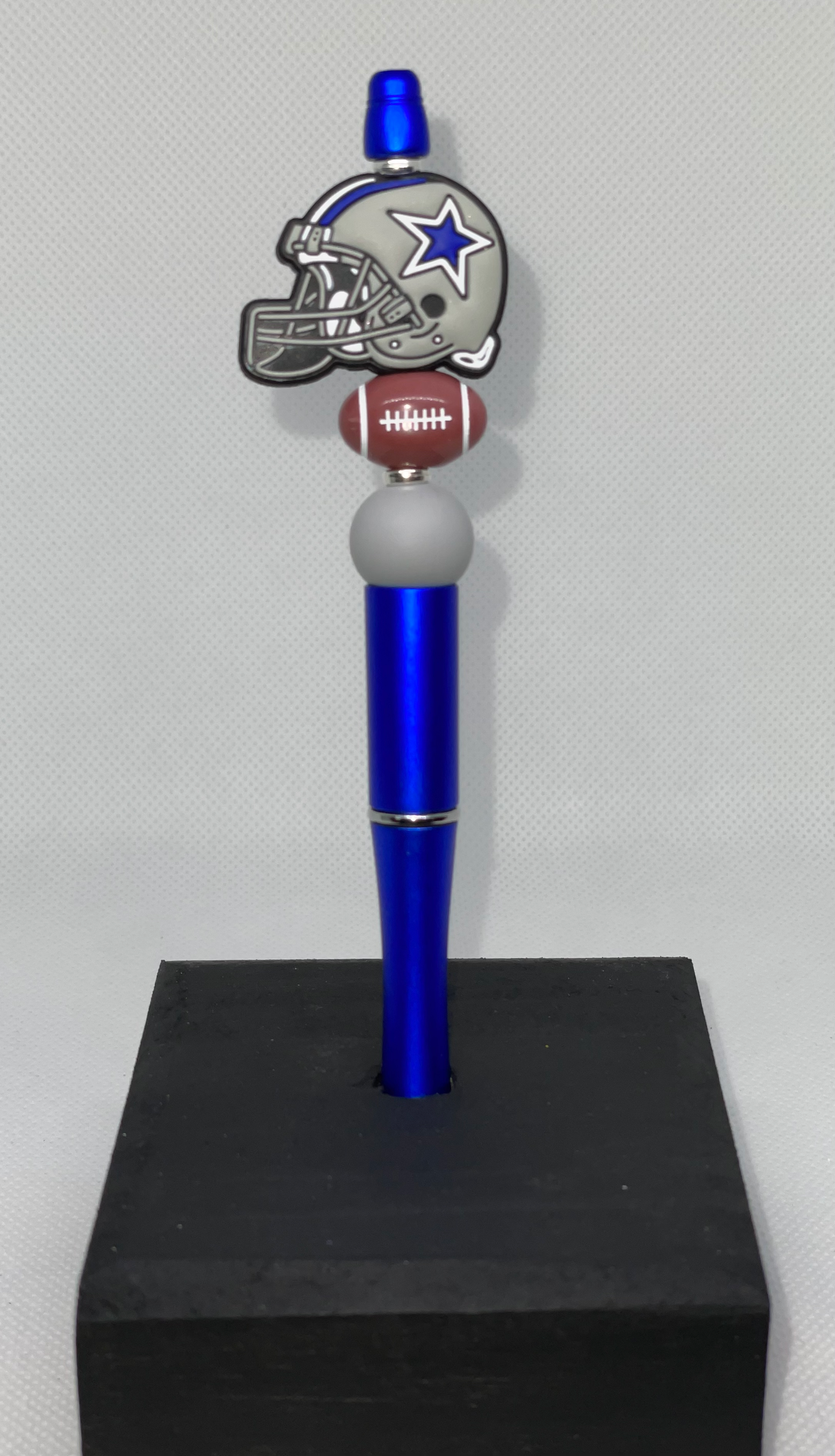 D Cowboys blue helmet pen