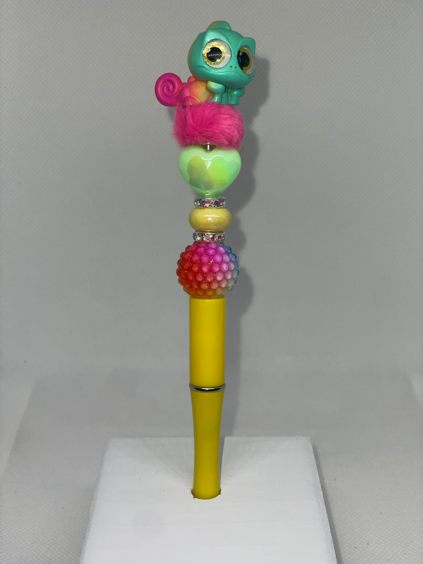 Pascal doorable yellow pen