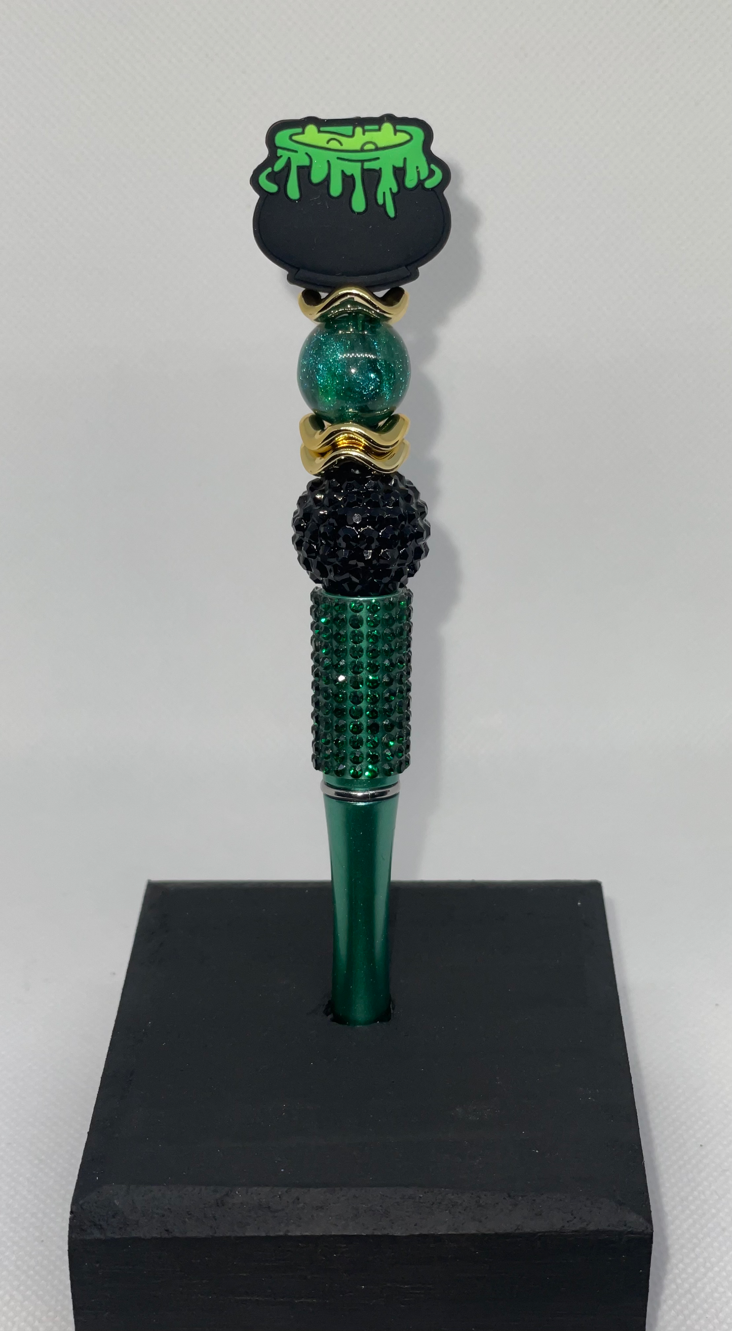 Caldron green rhinestone pen