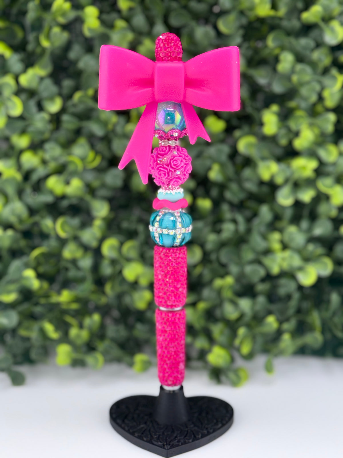 Hot Pink Bow pen
