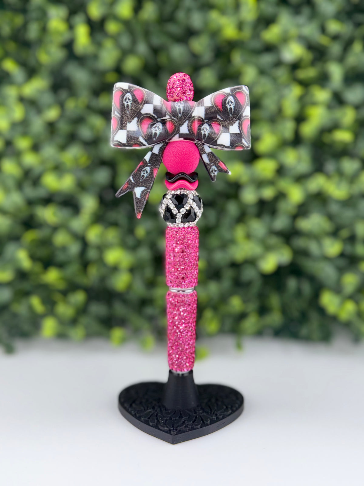 Hot Pink Ghostface Bow pen